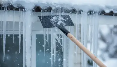 Sicher Eiszapfen entfernen